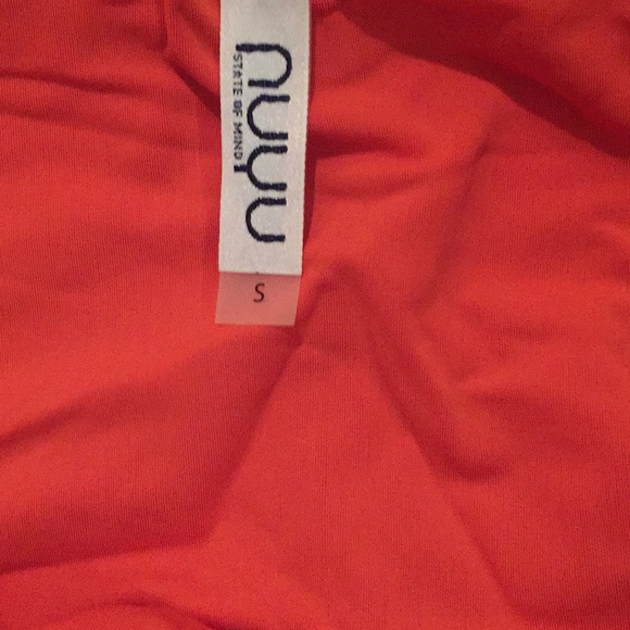 Bikini - Picture 3 of 5